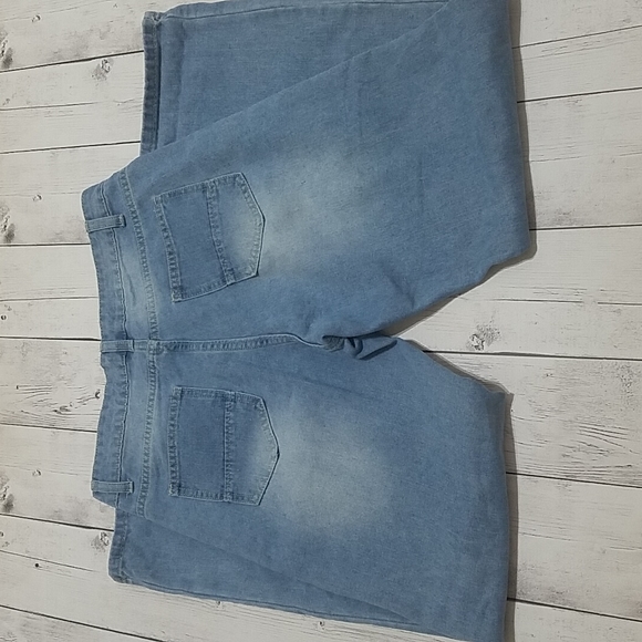 Misslook Large womens Jeans light wash color - Picture 5 of 7